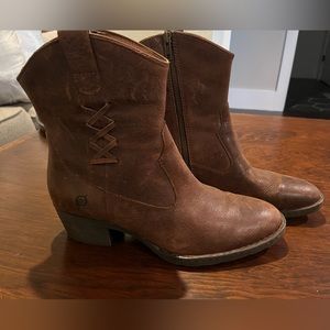 Born Brown Western Style Leather Boots
